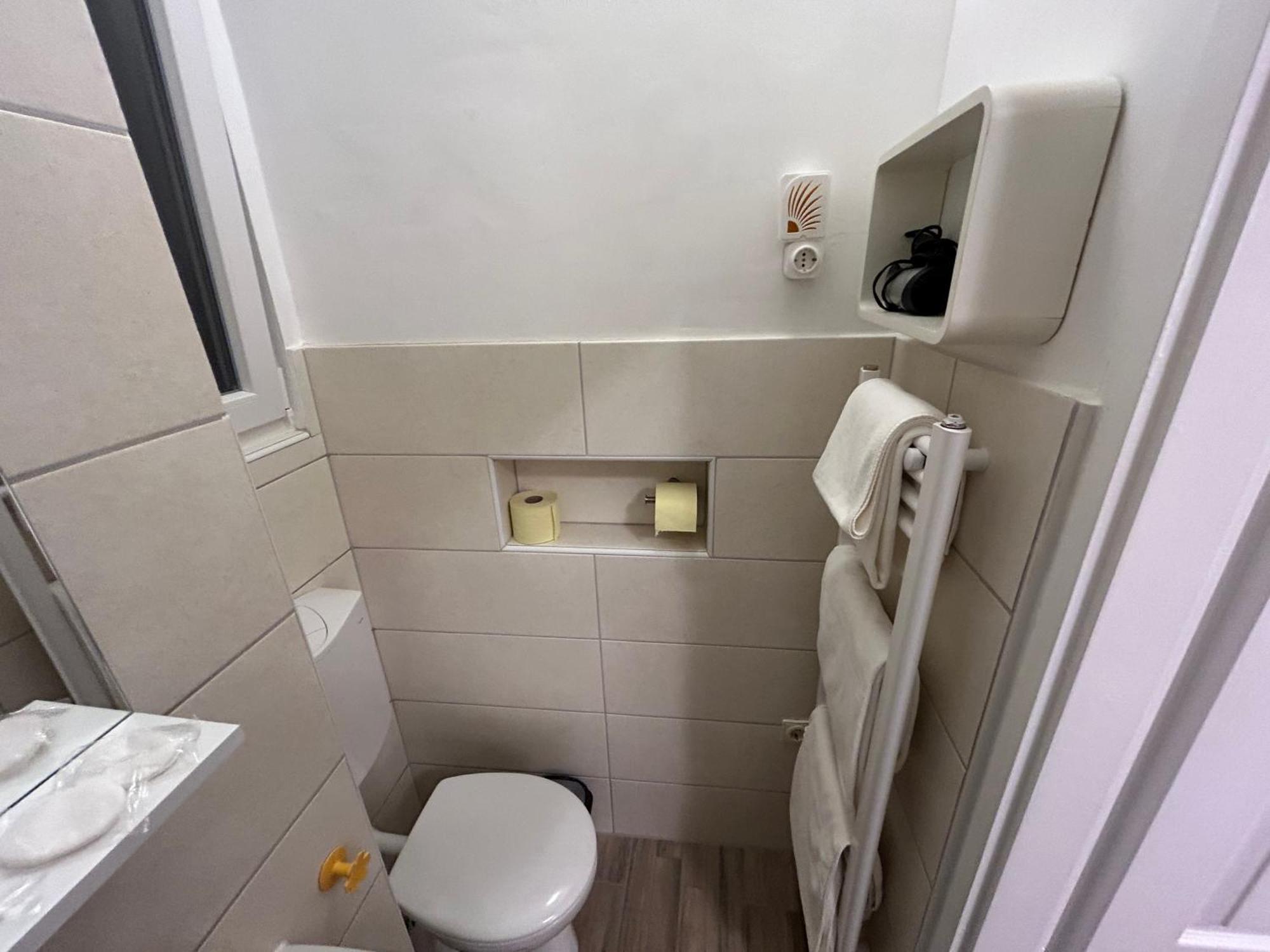Central Boulevard Apartman Budapest Eksteriør billede