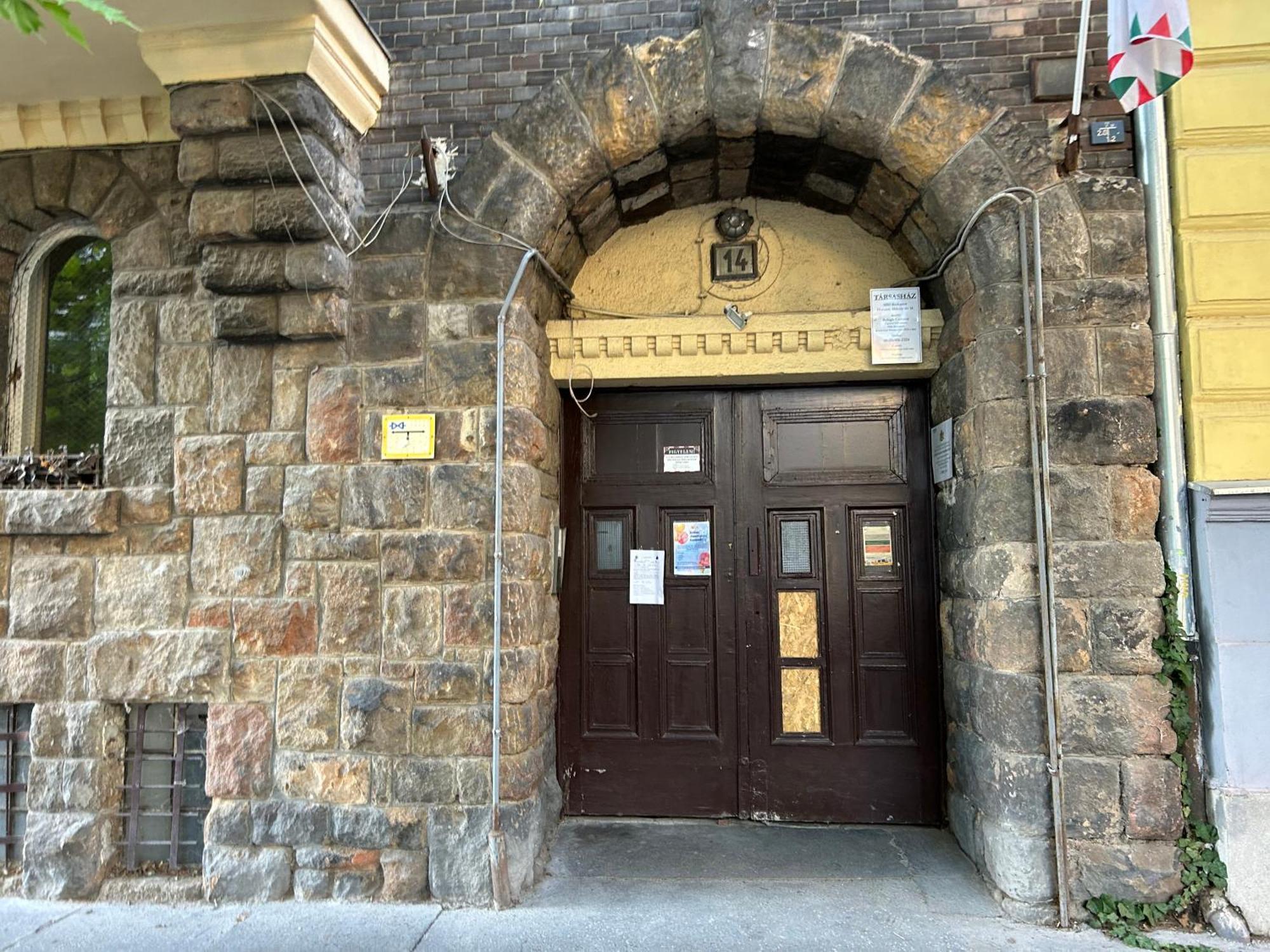 Central Boulevard Apartman Budapest Eksteriør billede